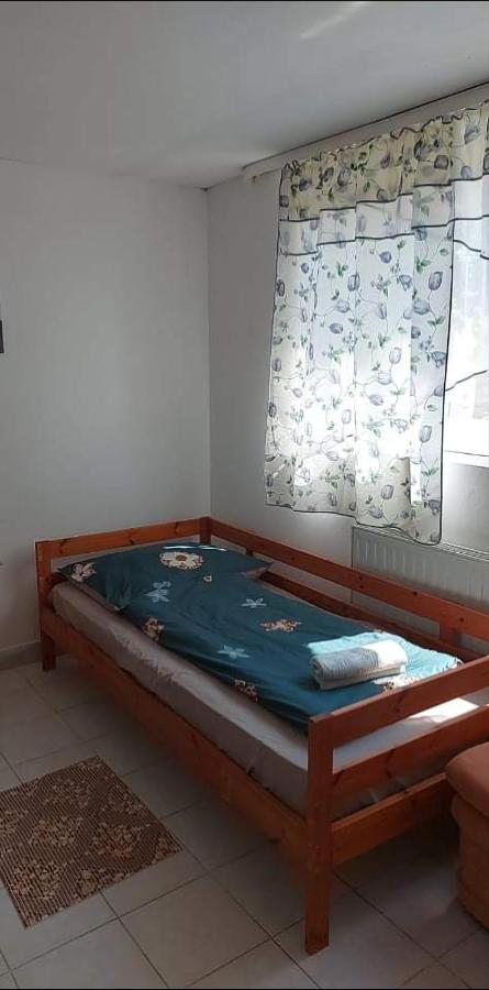Visszavar-Lak Privat Berlemeny Bytom Extérieur photo